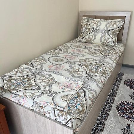 In Center Of Bukhara Family Guest House Mirg'Iyos מראה חיצוני תמונה