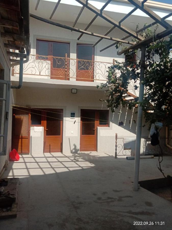 In Center Of Bukhara Family Guest House Mirg'Iyos מראה חיצוני תמונה
