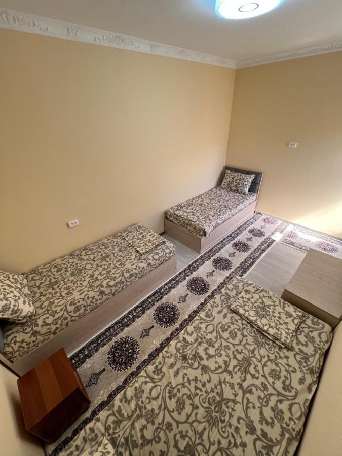 In Center Of Bukhara Family Guest House Mirg'Iyos מראה חיצוני תמונה